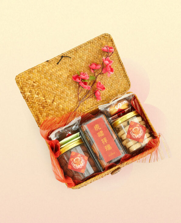 Mika CNY Gift Set Hamper - Family Heritage Premium Gift Set 虎啸祥瑞