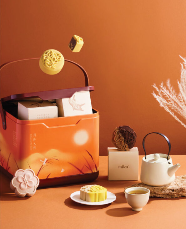 Mika Mid-autumn 2025 mooncake gift set